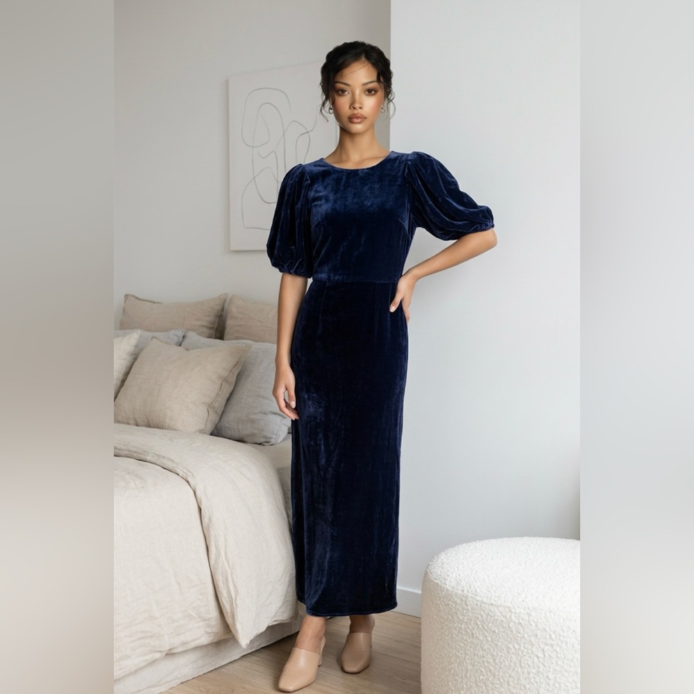 Reformation Livia Velvet Backless Midi Dress, pre-owned, size 0 - Picture 2 of 7